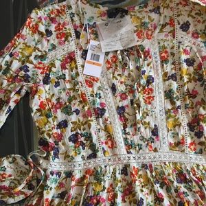 Jessica Simpson floral blouse