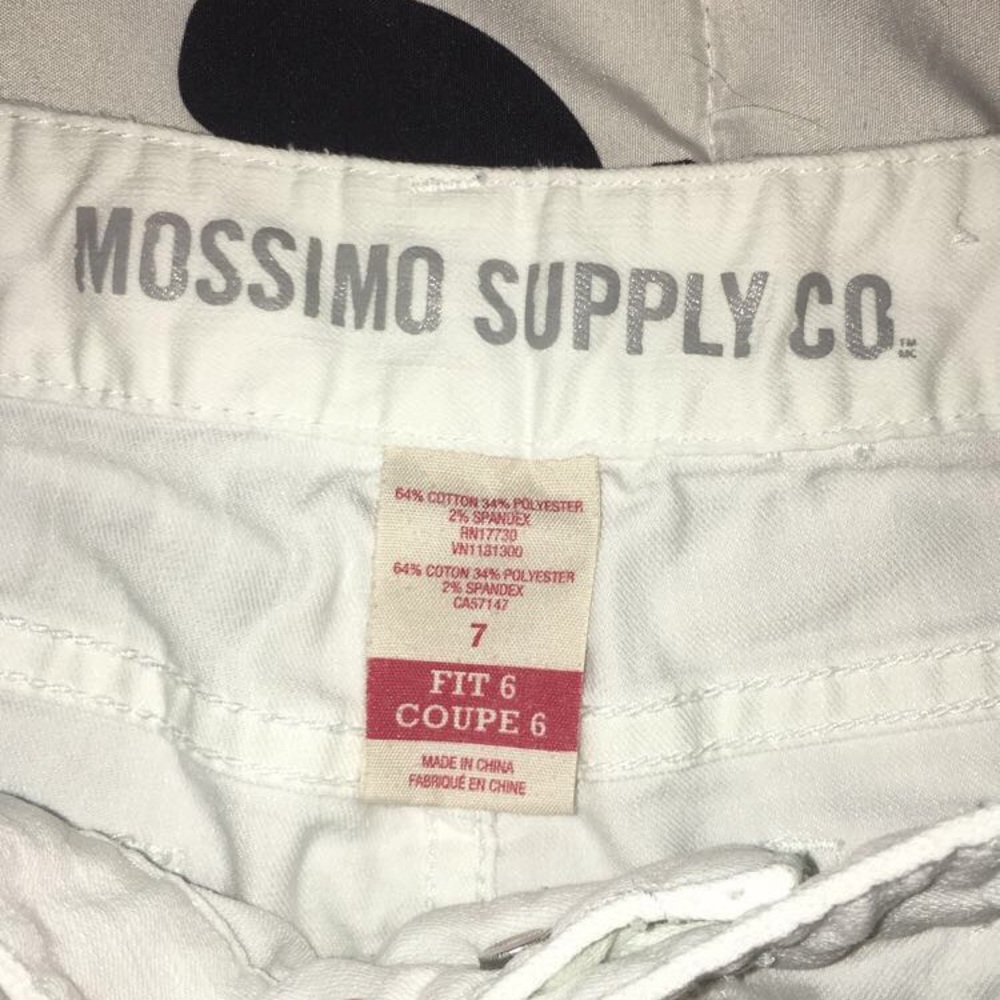 Shorts - Picture 3 of 3