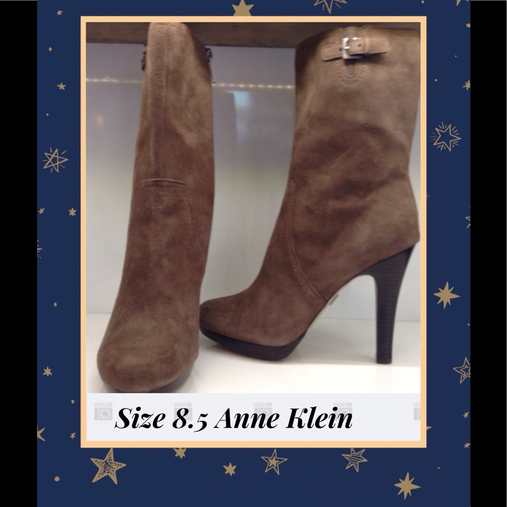 Anne Klein Suede boots