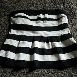 Deb Black & White Strapless Top 3x