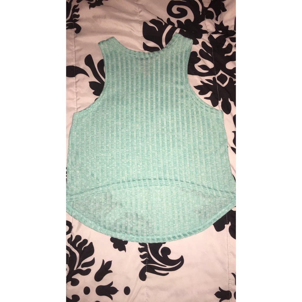 Tank - Picture 2 of 3