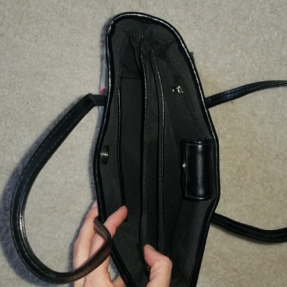 Purse - Picture 2 of 3