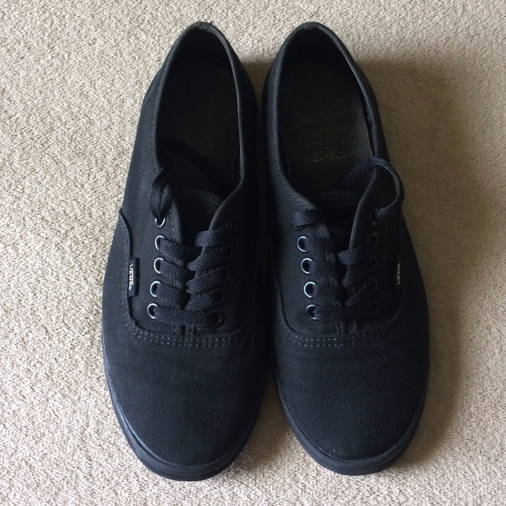 Men/Woman's Vans Sneakers