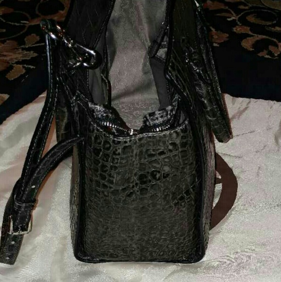 Michael Kors purse. - Picture 2 of 3