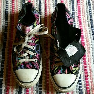 Funky Unisex Converse sz 8 men's sz 10 women's