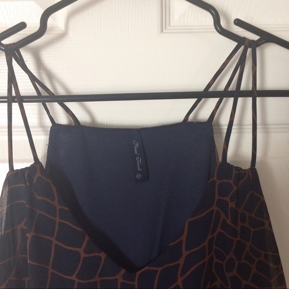 Final touch printed v-neck dress - Picture 3 of 4