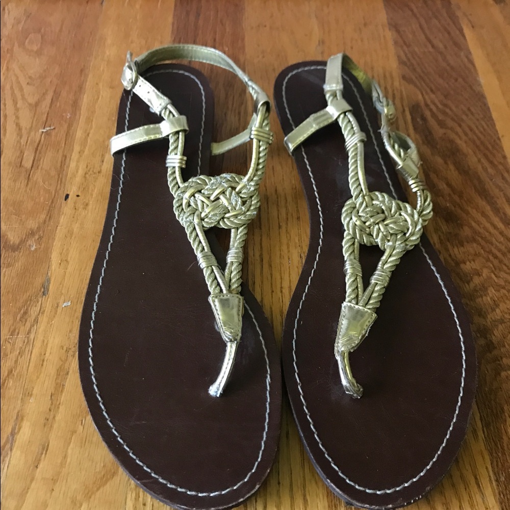 Dolce Vita flat gold sandals