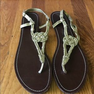 Dolce Vita flat gold sandals