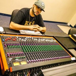 Meet your Posher, شادي