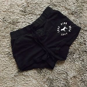 VS PINK Shorts 🔥