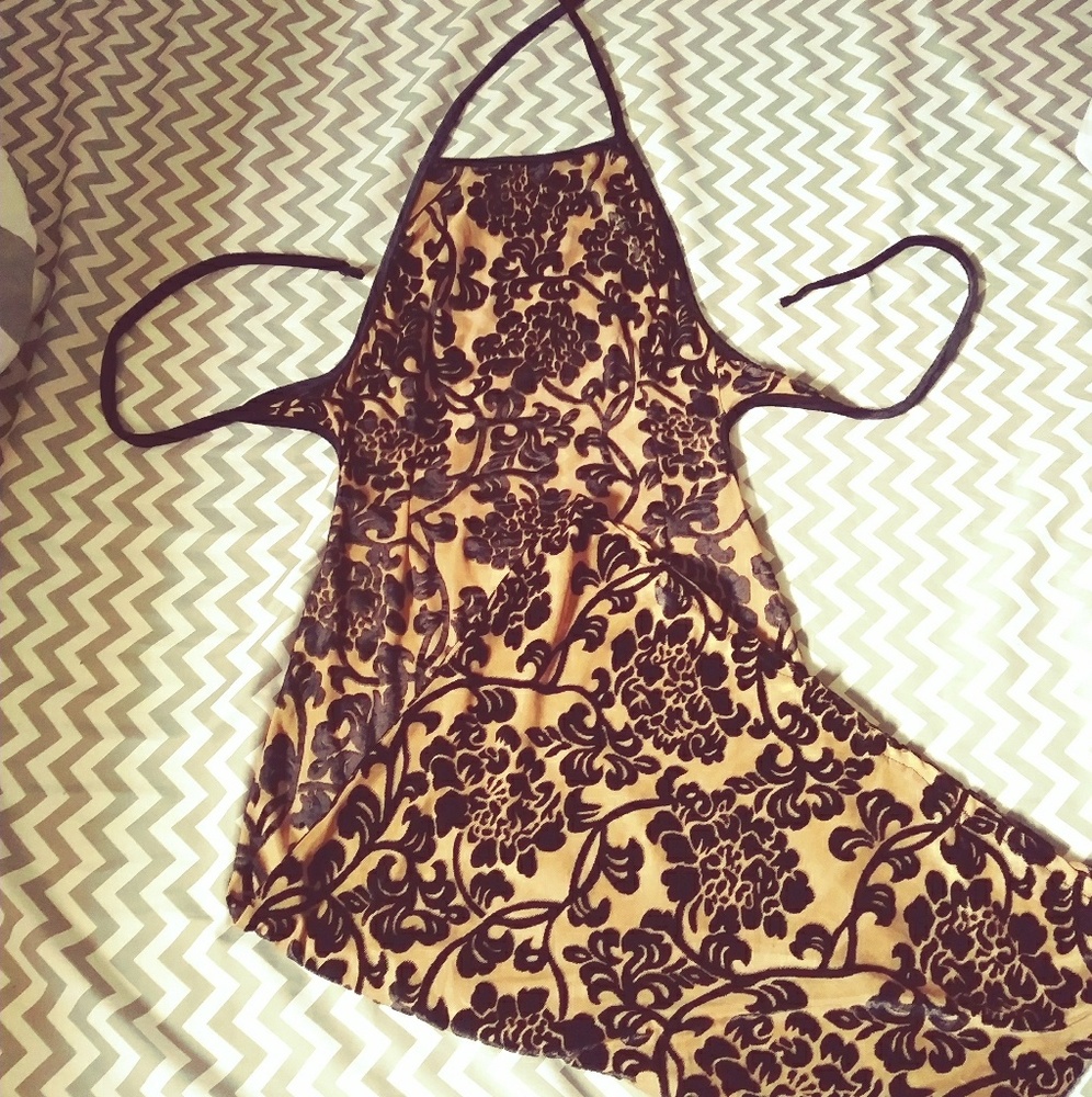 Crop Top Knee Length Backless Dress