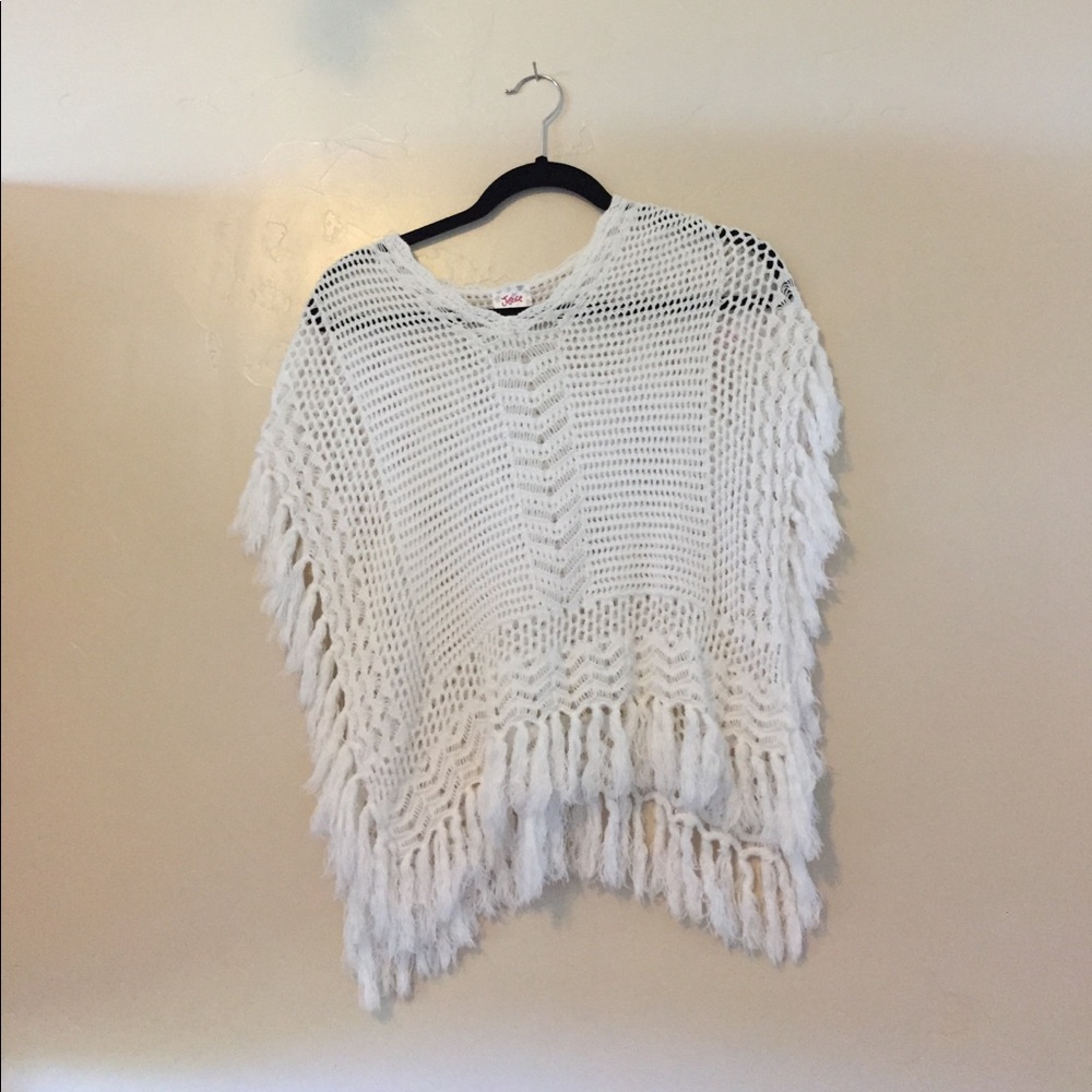 Girls white cover-up / poncho / sweater