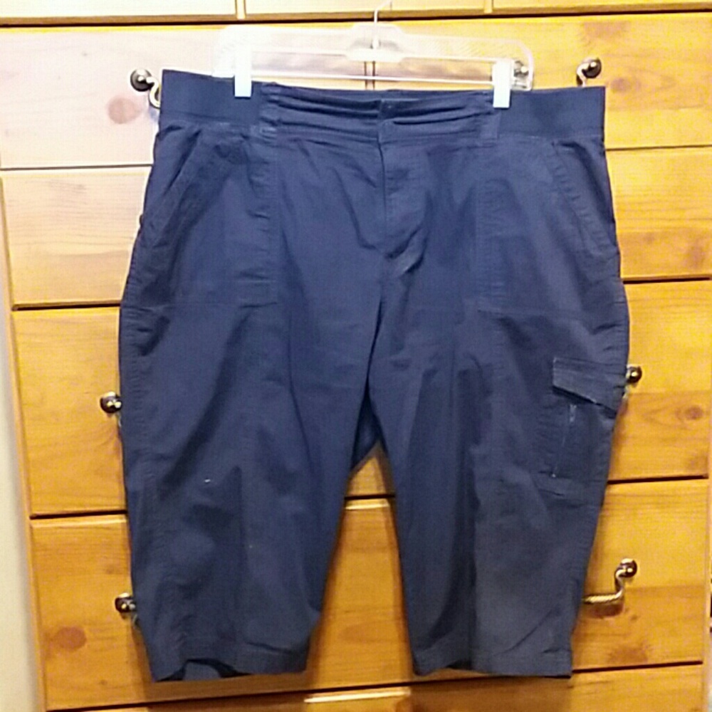 Pedal pusher shorts