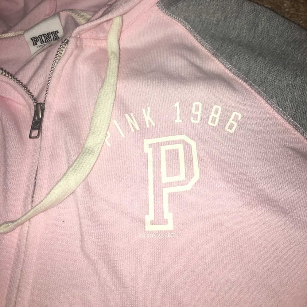 Pink sweatshirt - Picture 2 of 2