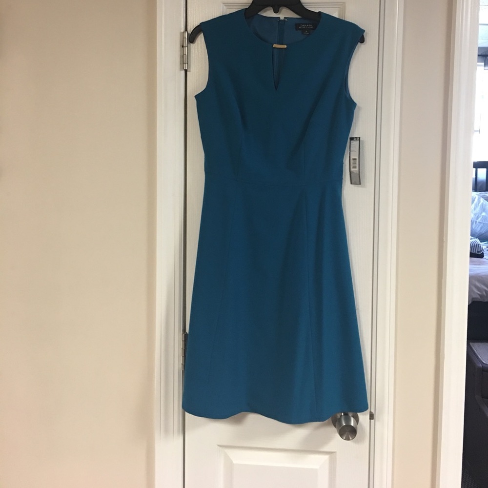 NWT Tahari dress size 2