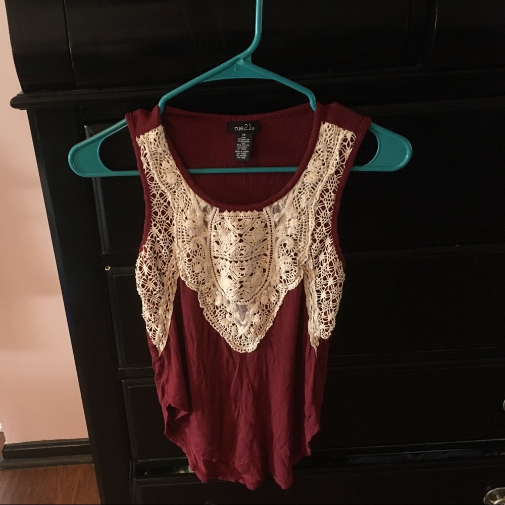 Rue 21 tank