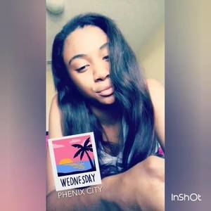 Meet your Posher, Brittney