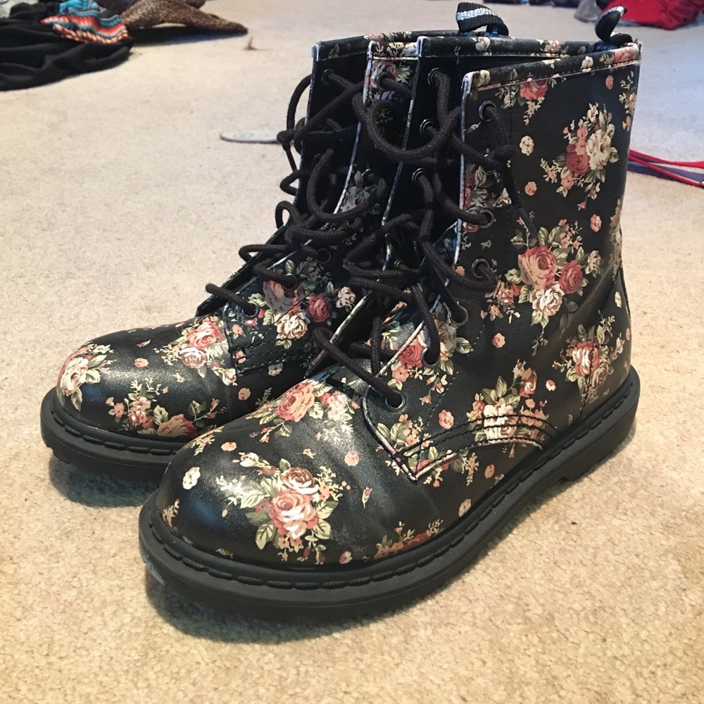Arizona Floral Boots