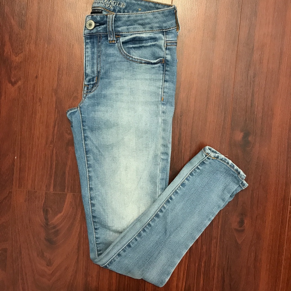 Light wash jeans
