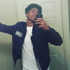 Meet your Posher, Kenneth