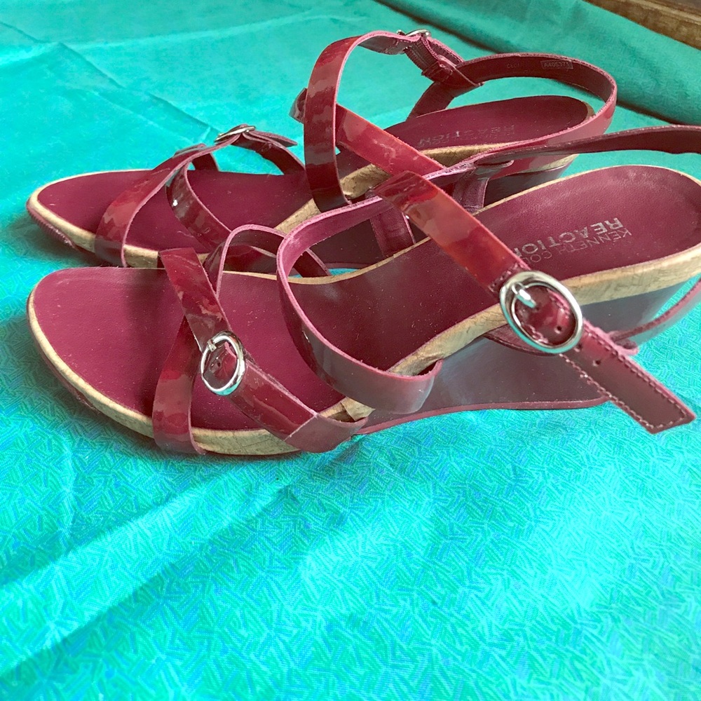 Kenneth Cole Reaction Sandle Wedges