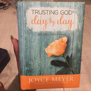 Trusting God day by day devotional book