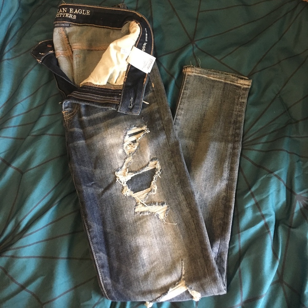 Destroyed American Eagle hi rise jeggings