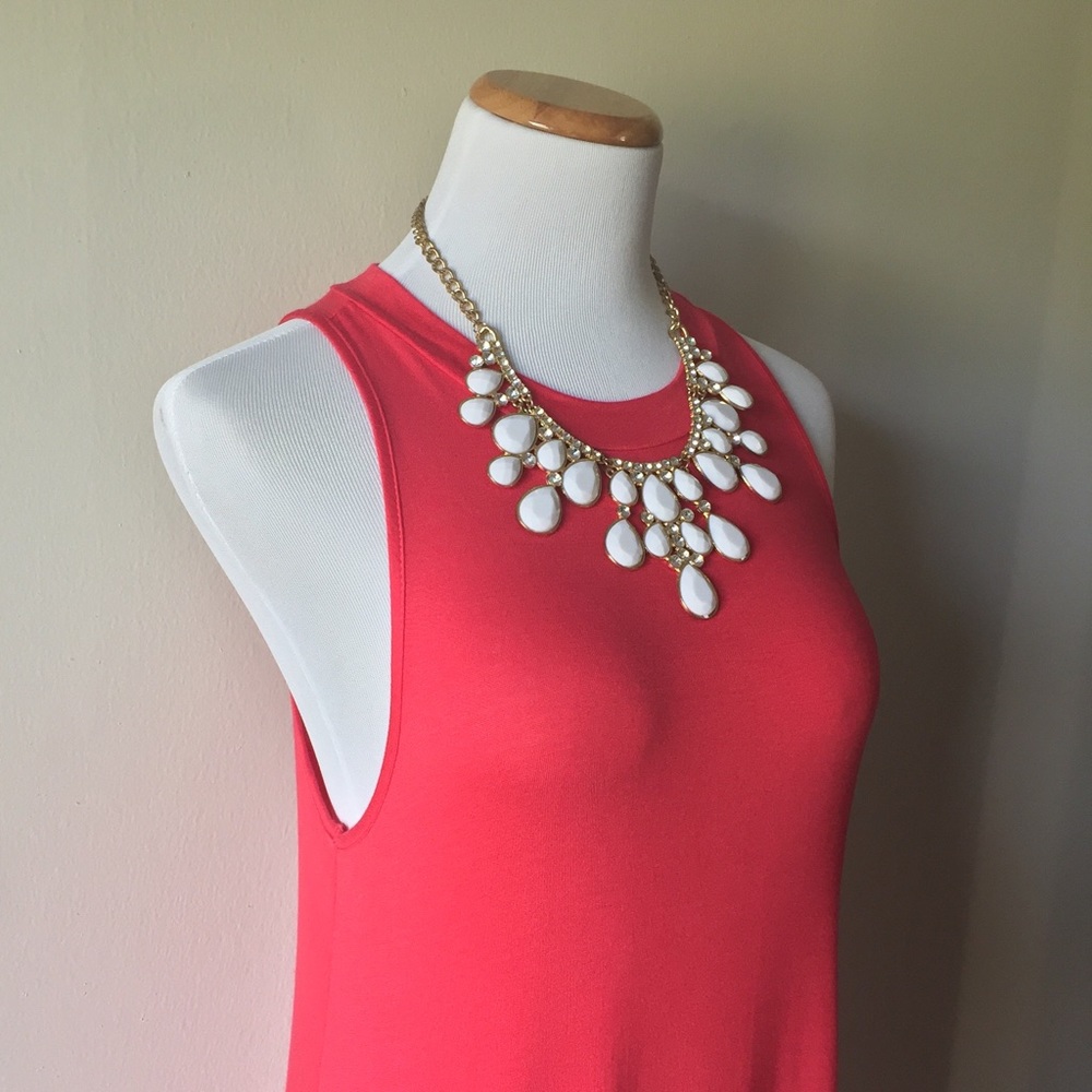 Coral Sleeveless Shift Dress - Picture 5 of 6