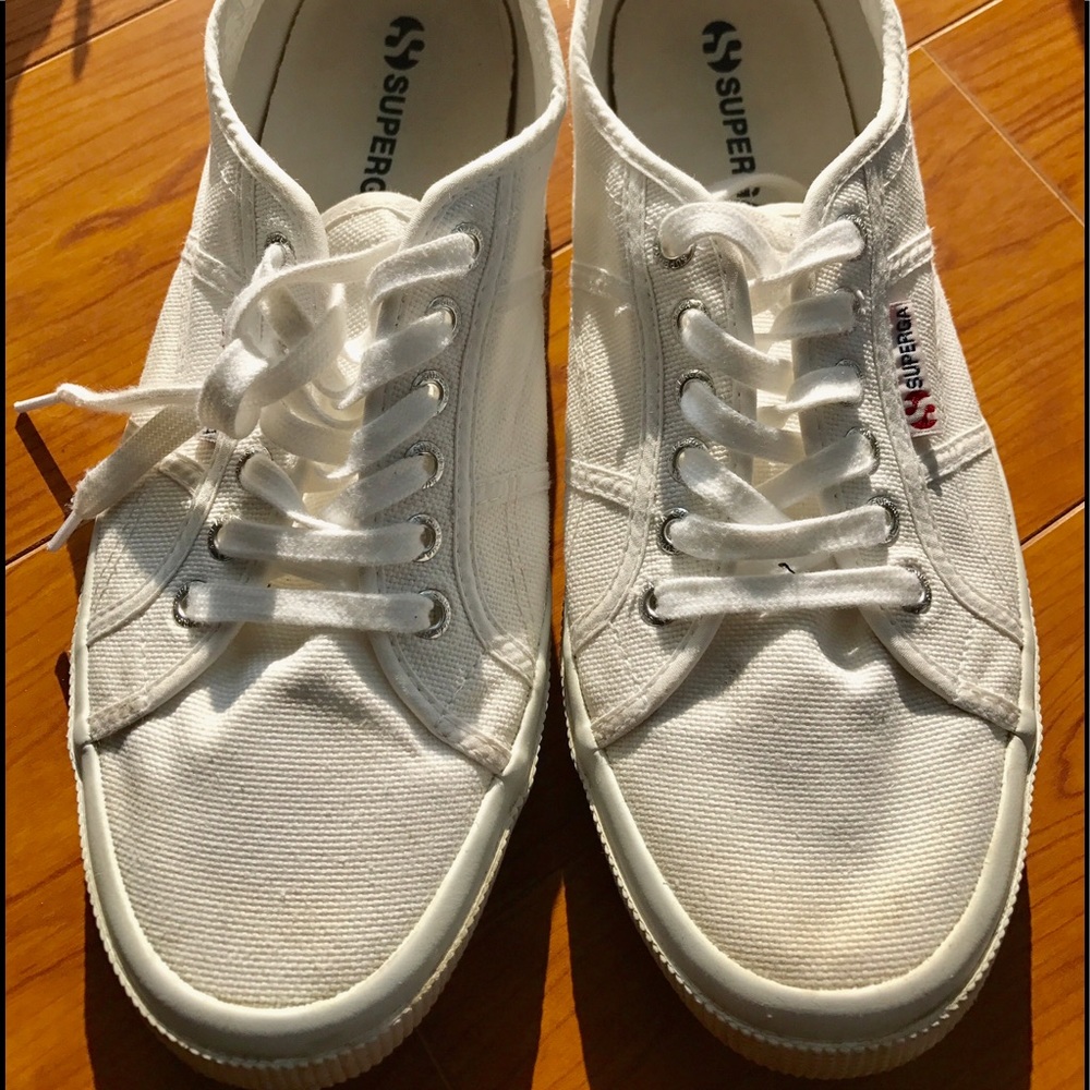 SUPERGA: 2750 COTU Classic in White (MEN'S 11).