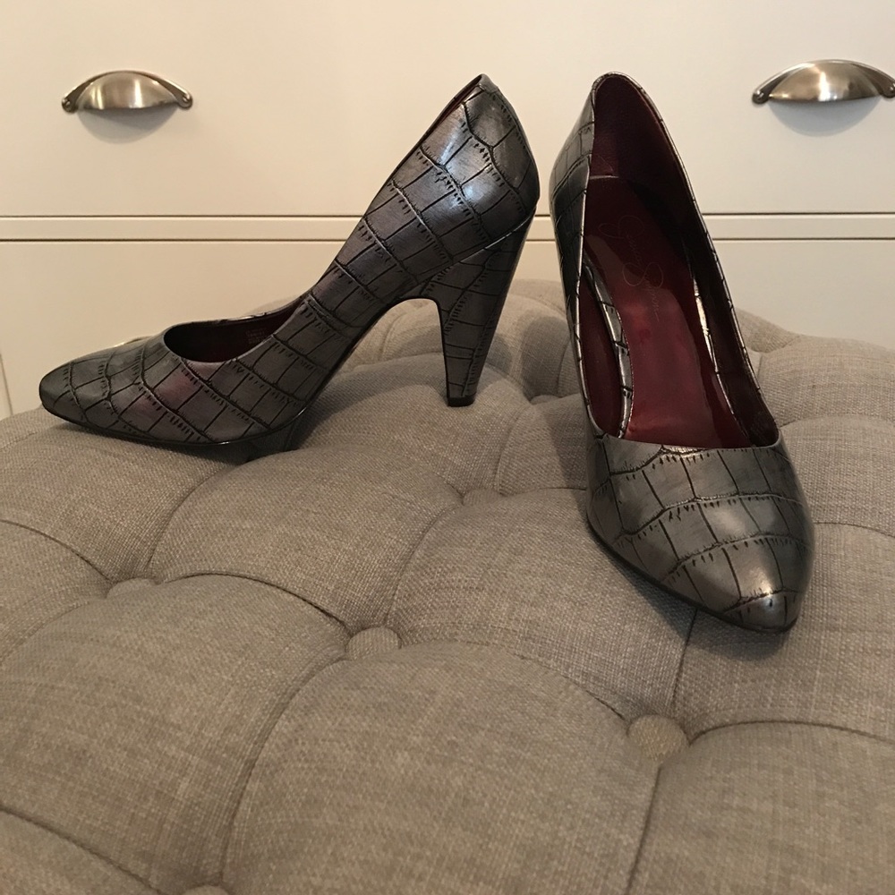 Gunmetal Jessica Simpson pumps