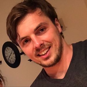 Meet your Posher, Max