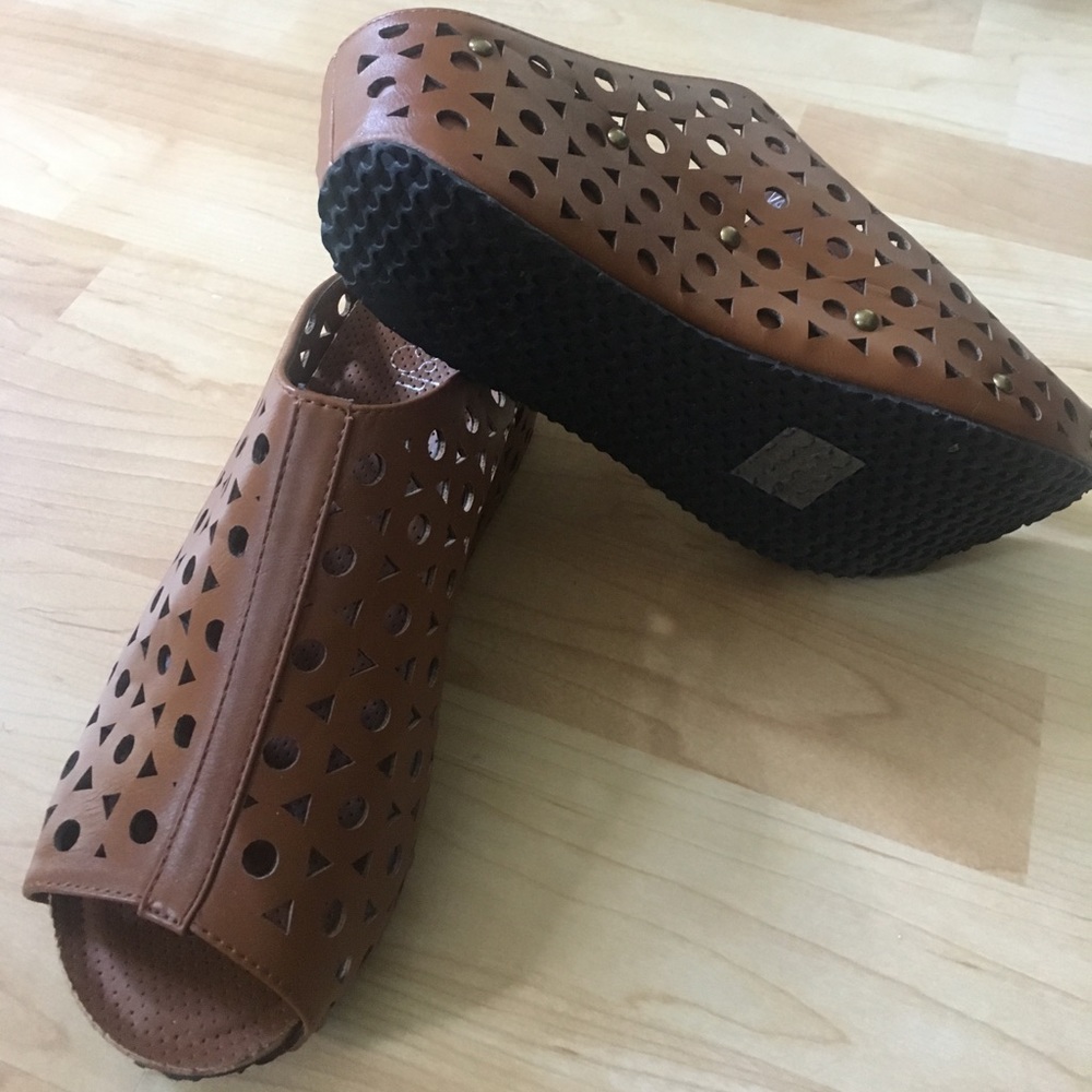 Shoes - Picture 2 of 2