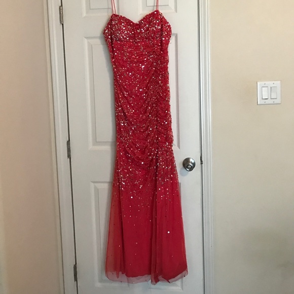 Cache dress. Worn once to a ball. Great condition - Picture 1 of 5