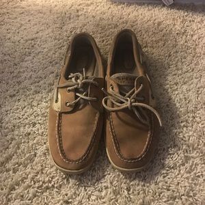 Sperry Top-Sider size 7 women's.