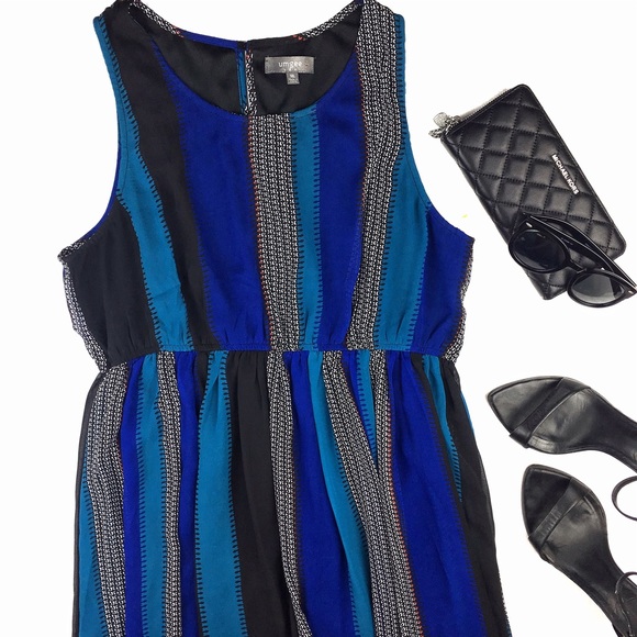 umgee umgee blue maxi sleeveless flowy dress from mariana s closet on poshmark umgee umgee blue maxi sleeveless flowy dress from mariana s closet on poshmark