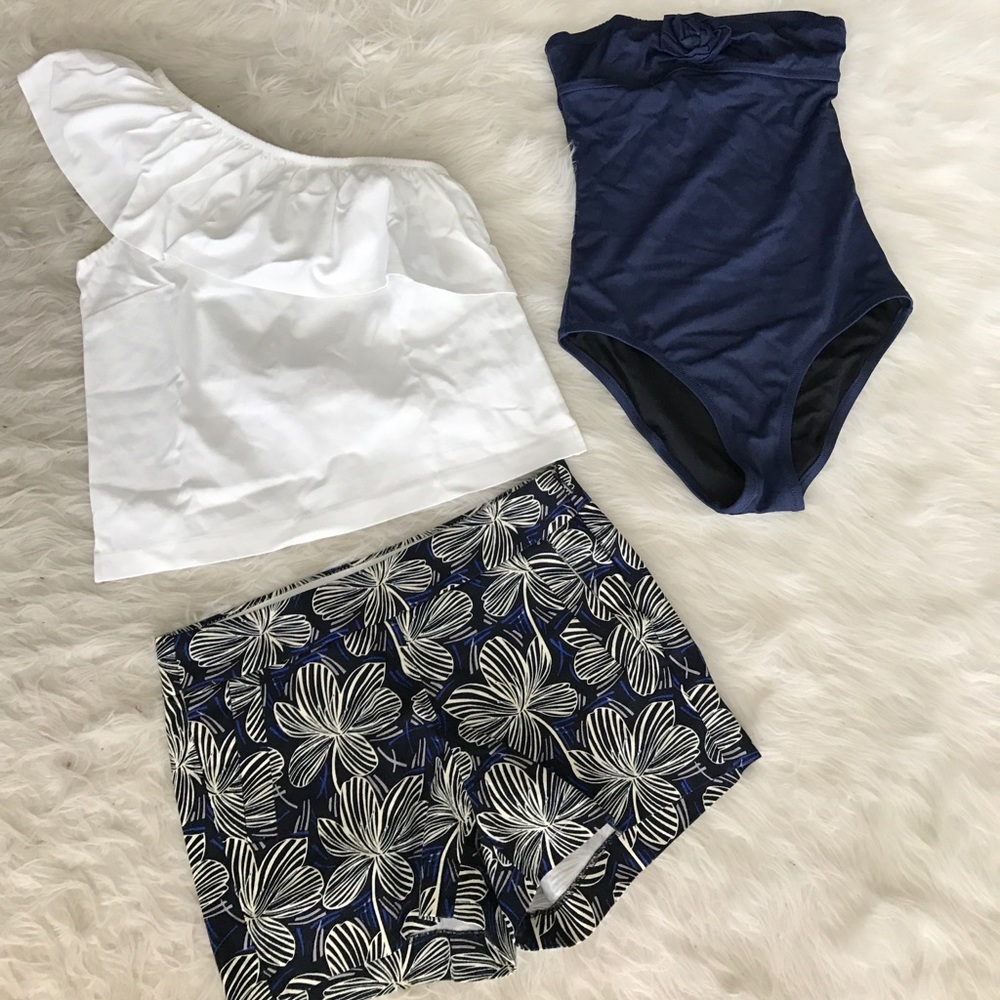 NWOT J.Crew Flower Navy Petal Printed Chino Shorts - Picture 2 of 7