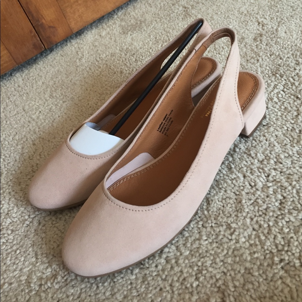 Seychelles light pink slip on pumps size 7 NWT