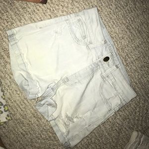 High wasted American eagle shorts