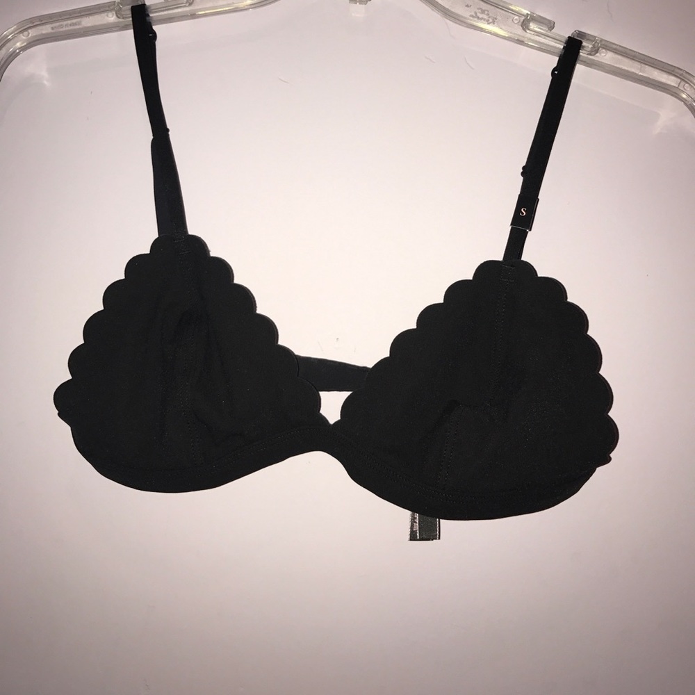 Scalloped VS bralette