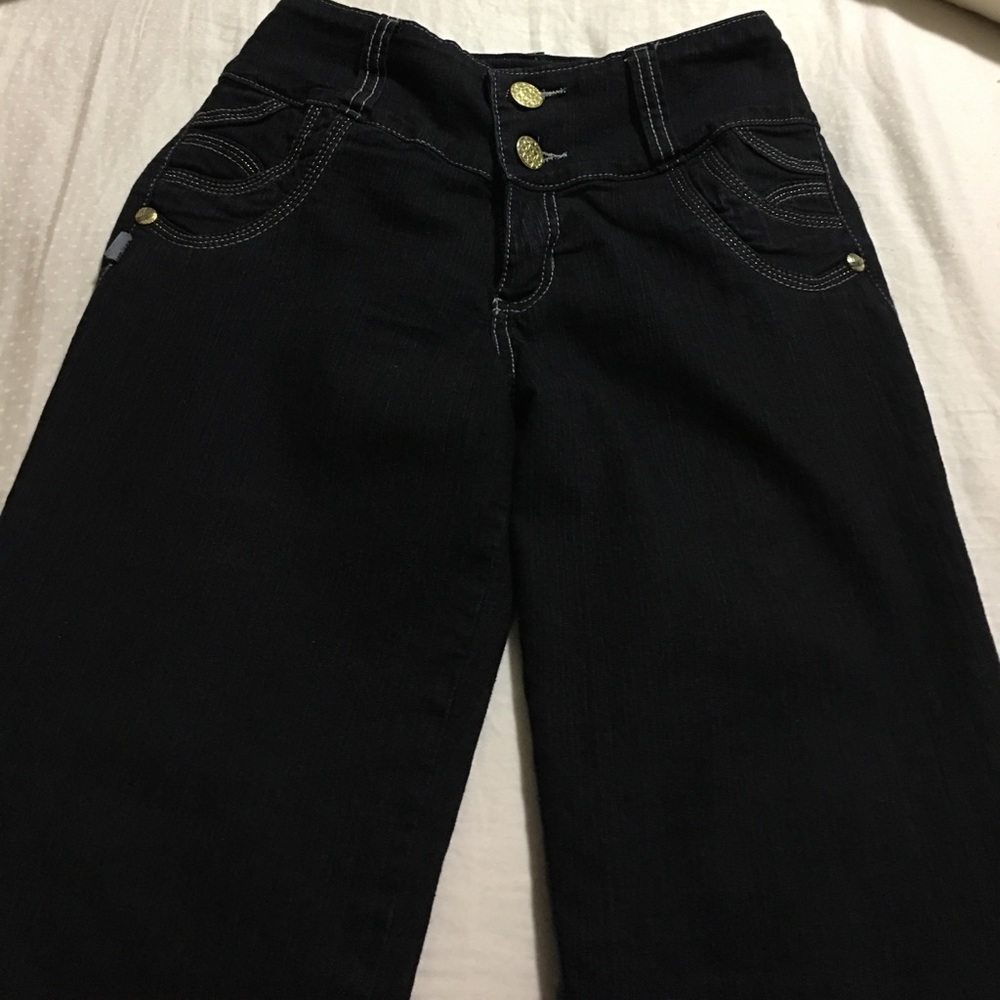 I sell it because it's not my size anymore
