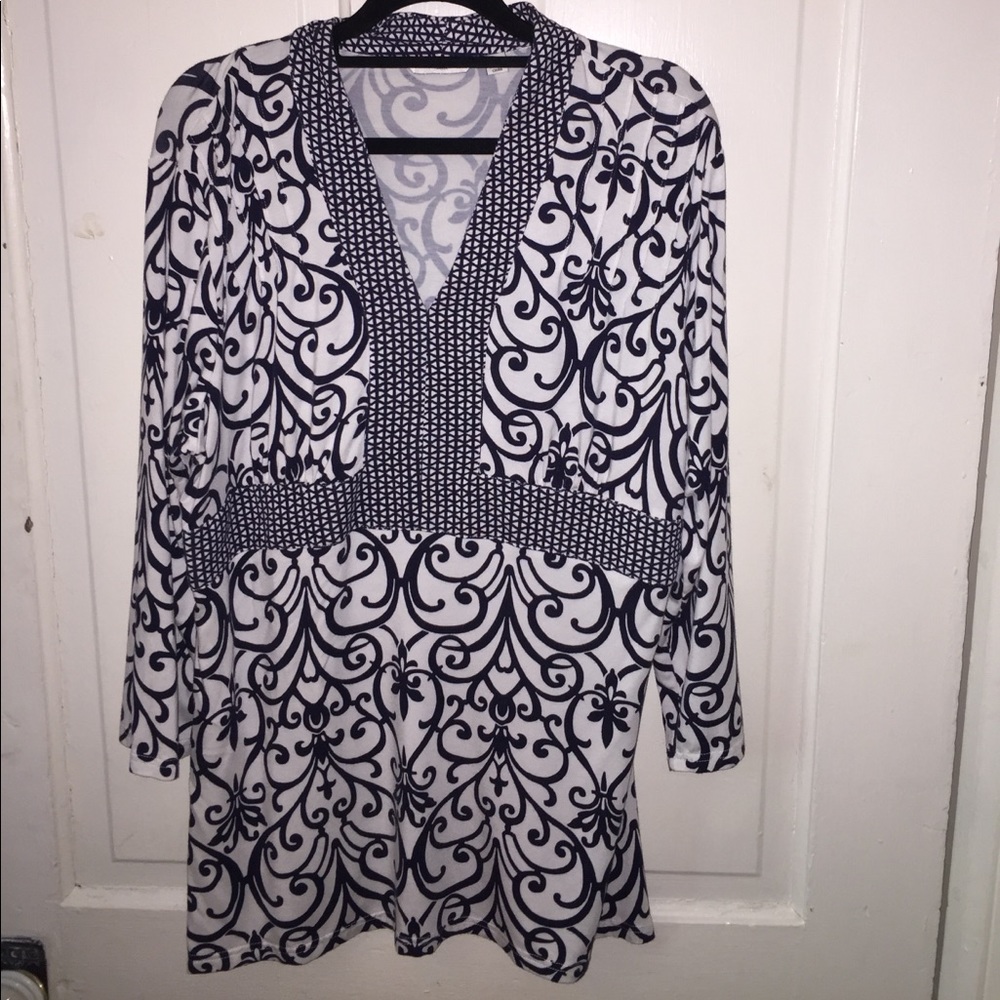Liz Claiborne Size 12 top
