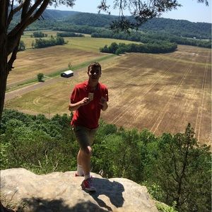 Meet your Posher, Zach