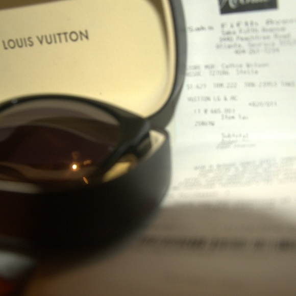 100% Authentic Louis Vuitton sunglasses - Picture 4 of 4