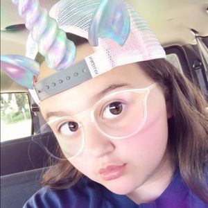 Meet your Posher, Brooke