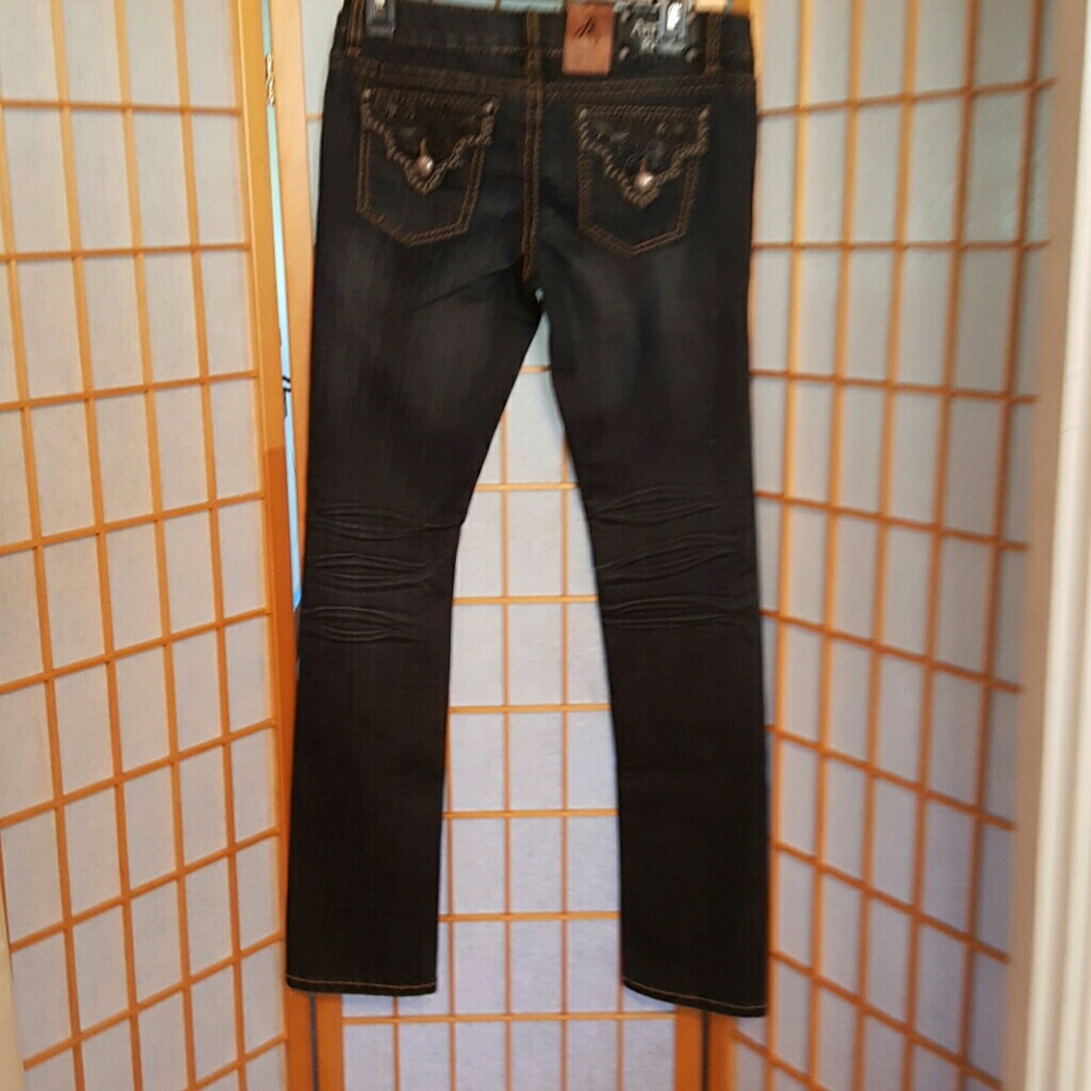 Denim - Picture 3 of 4