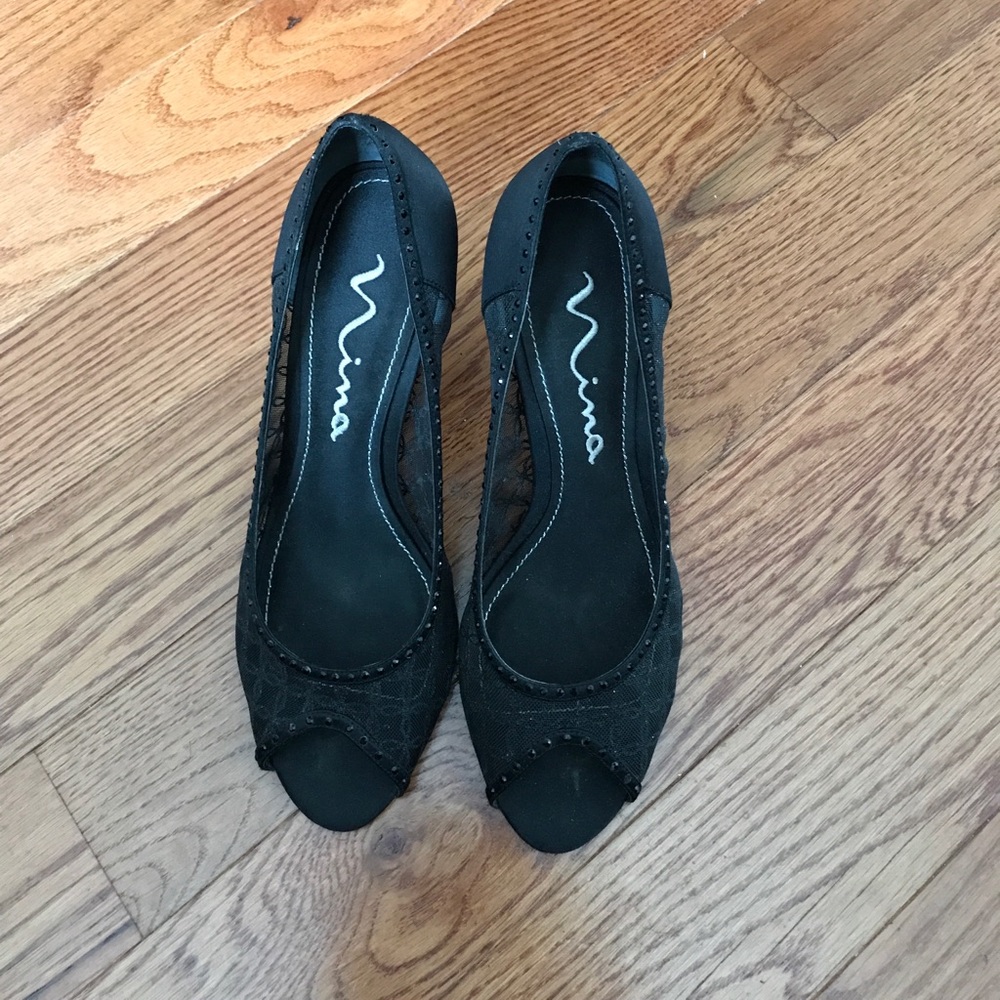 Nina Peep toe Evening pump