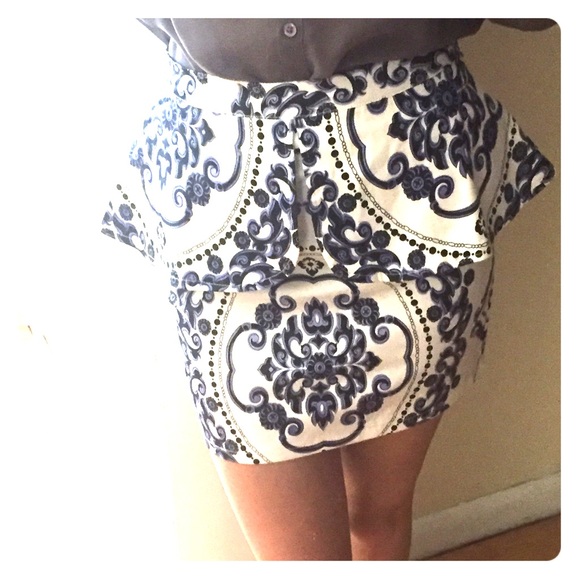 Xenia Boutique Dresses & Skirts - Adorable peplum mini skirt!