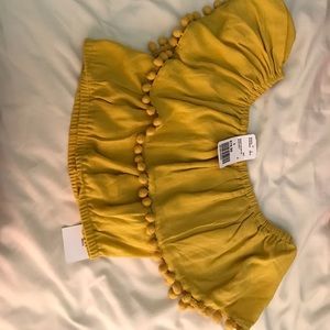 Forever 21 Off the shoulder crop top