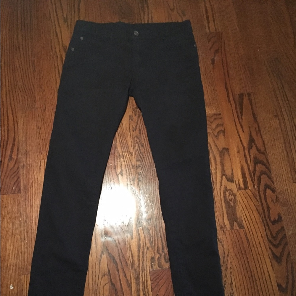 Black skinny jeans