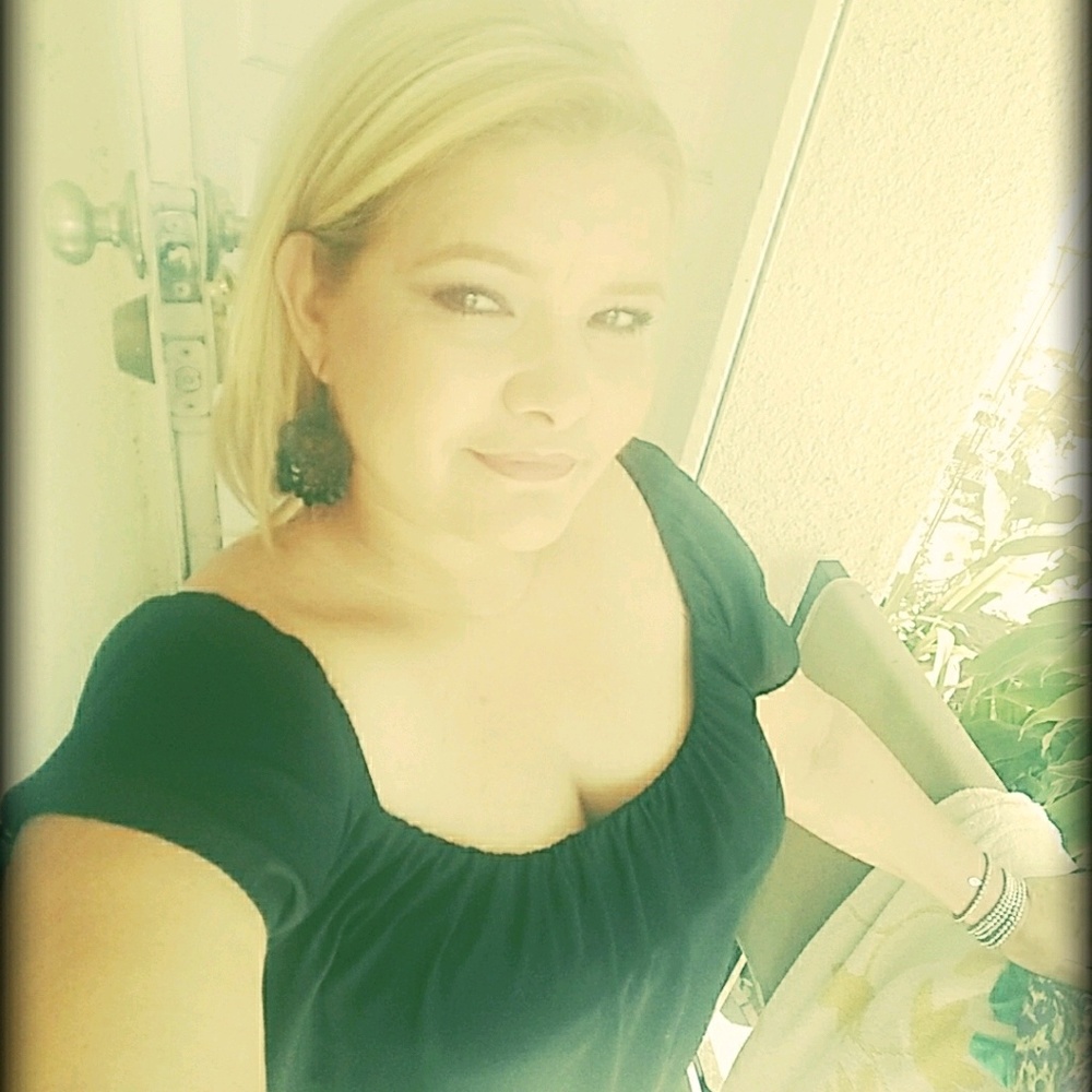 Meet your Posher, Diana